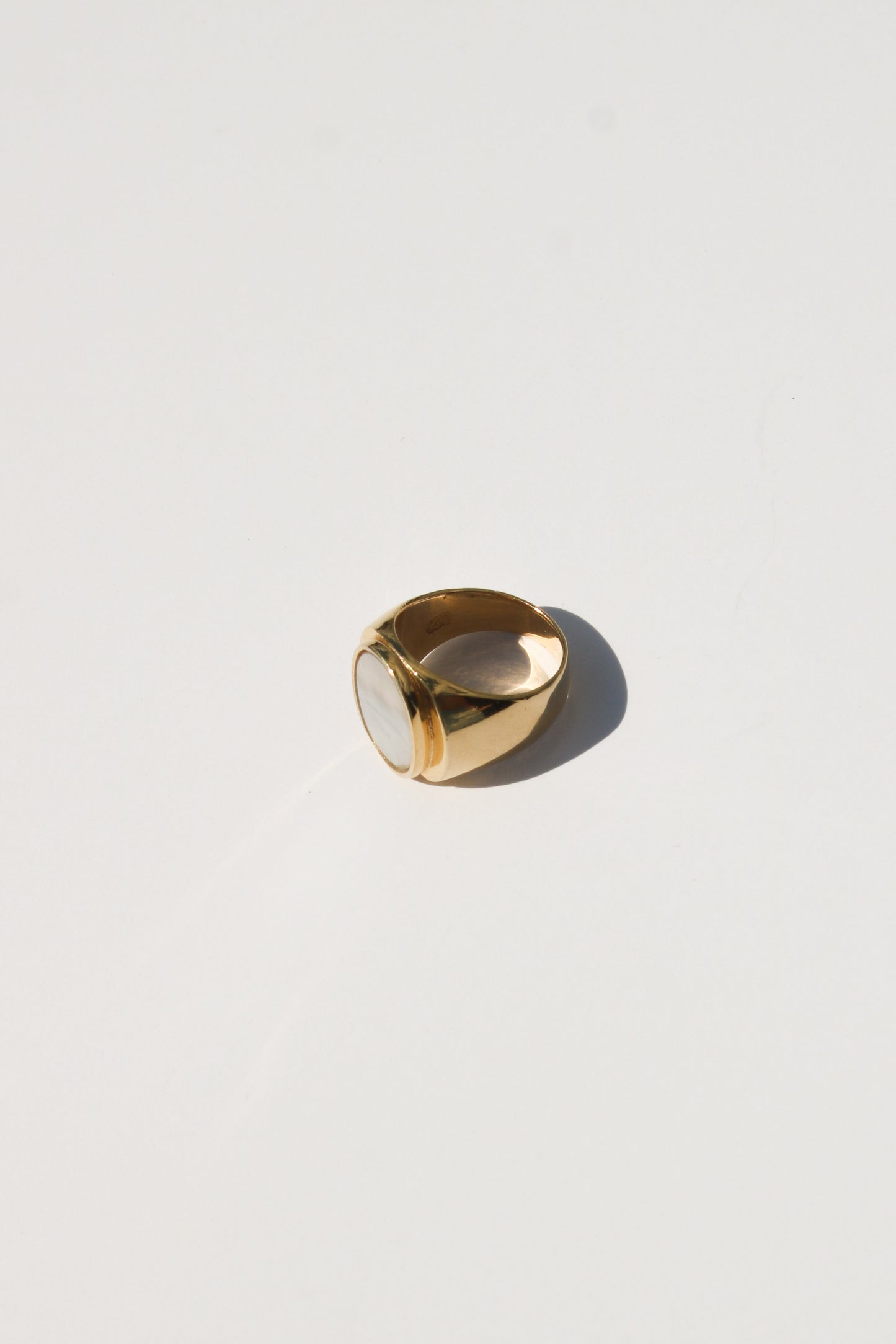 Perlmutte Mother of Pearl Ring