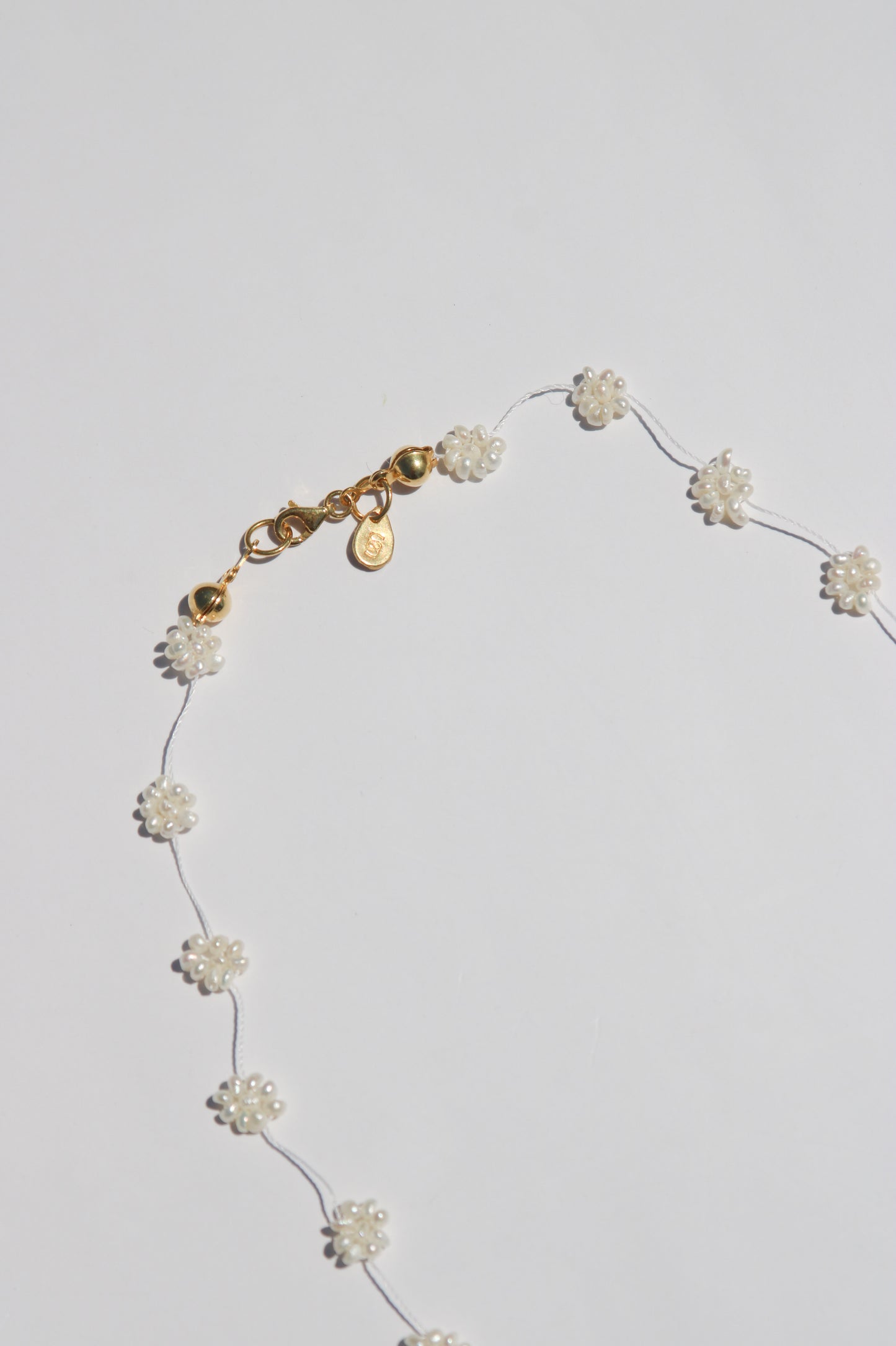 Pearl flower choker