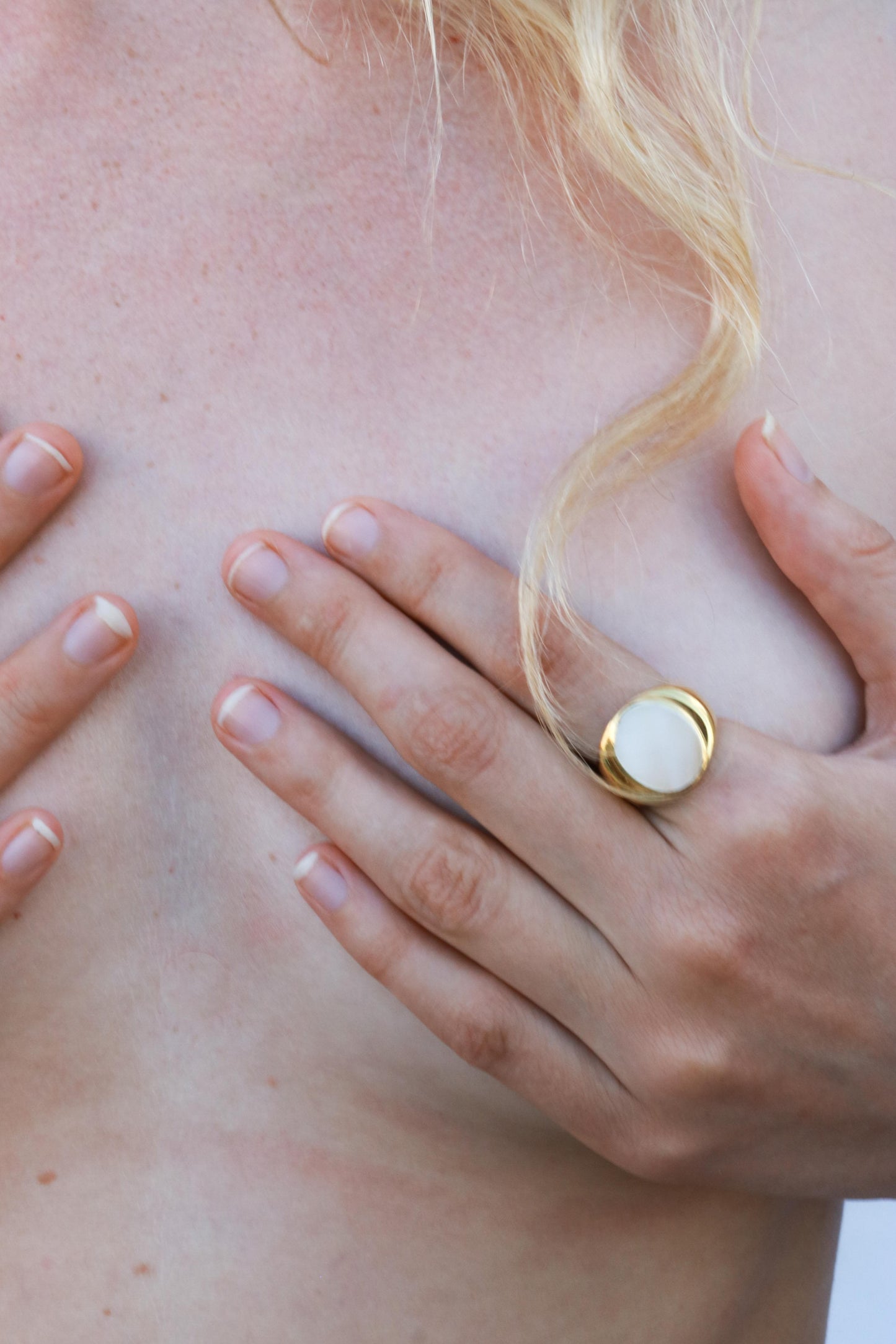 Perlmutte Mother of Pearl Ring