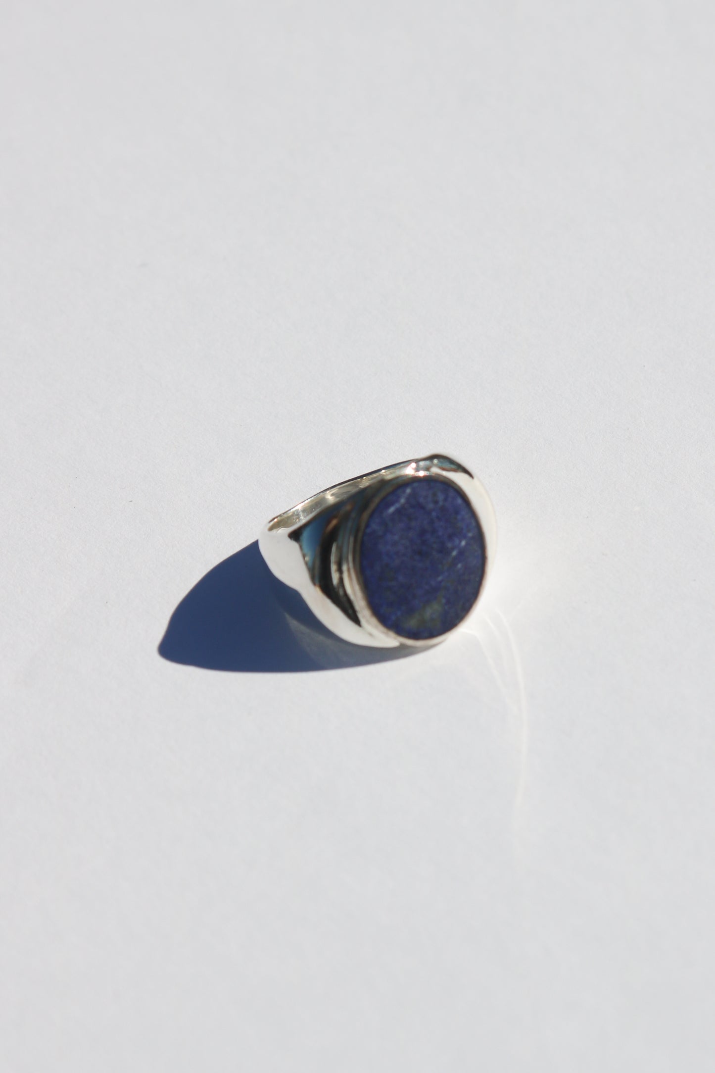 Perlmutte Lapiz Lazuli Ring