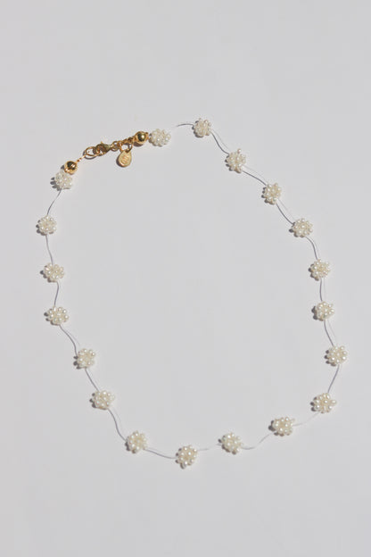 Pearl flower choker