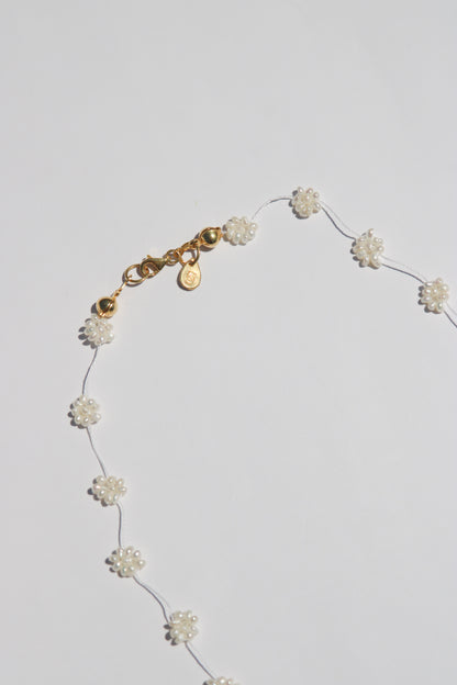 Pearl flower choker